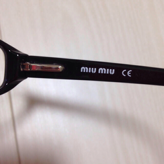 miumiu(ミュウミュウ)のmiu miu メガネ レディースのファッション小物(サングラス/メガネ)の商品写真