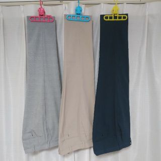 ユニクロ(UNIQLO)のUNIQLO　感動パンツ　3本セット(スラックス)