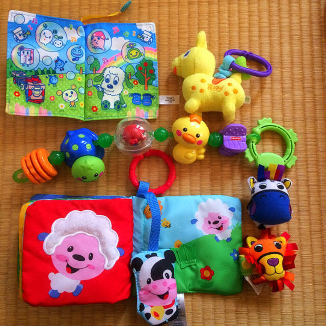 Fisher-Price(フィッシャープライス)の赤ちゃん知育玩具  おもちゃ　6点セット キッズ/ベビー/マタニティのおもちゃ(がらがら/ラトル)の商品写真