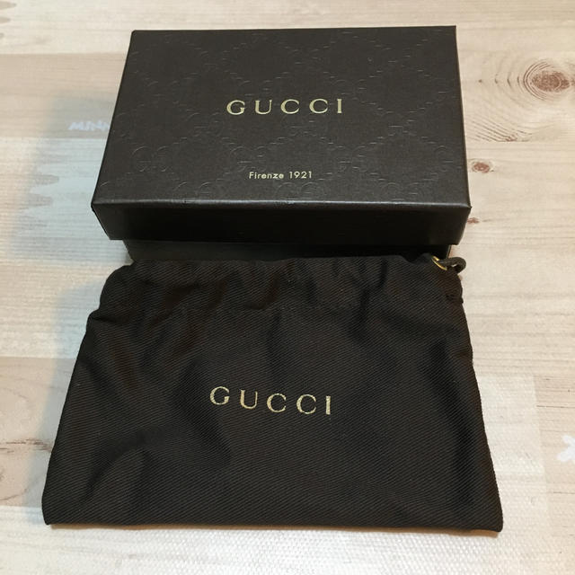 Gucci(グッチ)のグッチ キーホルダー スニーカー レディースのファッション小物(キーホルダー)の商品写真