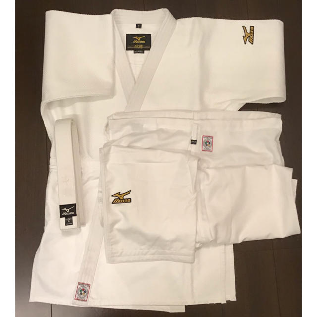 MIZUNO - 柔道着 2号 上着・ズボン・白帯のセット 未使用 試合用 ミズノ製の通販 by エイジ's shop｜ミズノならラクマ