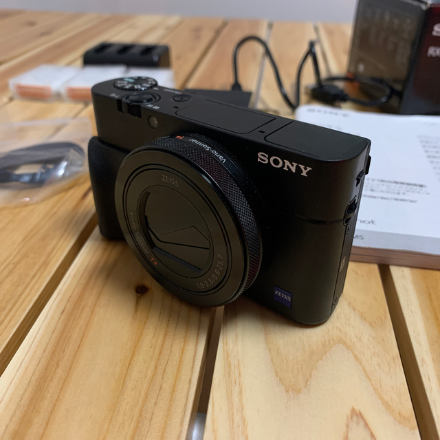 SONY(ソニー)のRX100M5 Sony スマホ/家電/カメラのカメラ(コンパクトデジタルカメラ)の商品写真