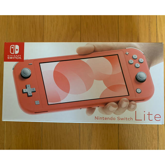 Nintendo Switch(ニンテンドースイッチ)のNINTENDO SWITCH LITE コーラル エンタメ/ホビーのゲームソフト/ゲーム機本体(携帯用ゲーム機本体)の商品写真