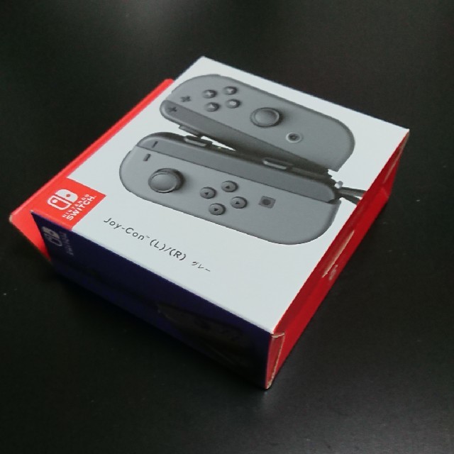 任天堂(ニンテンドウ)のNintendo Switch joyconグレー 新品、未使用 エンタメ/ホビーのゲームソフト/ゲーム機本体(家庭用ゲーム機本体)の商品写真