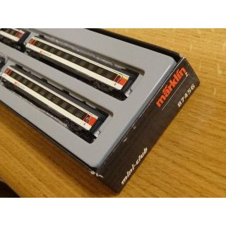Marklin Zゲージ 87456 スイス客車　4両セット　(鉄道模型)
