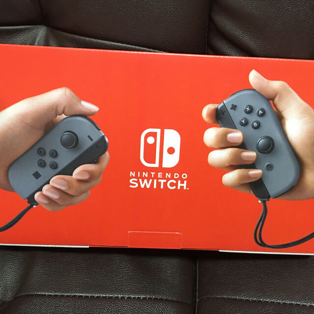 Nintendo Switch(ニンテンドースイッチ)のニンテンドースイッチ　本体　グレー　Nintendo Switch  エンタメ/ホビーのゲームソフト/ゲーム機本体(家庭用ゲーム機本体)の商品写真