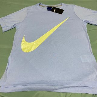 ナイキ(NIKE)の【新品タグ付き】NIKE  Tシャツ　Mサイズ(Tシャツ(半袖/袖なし))