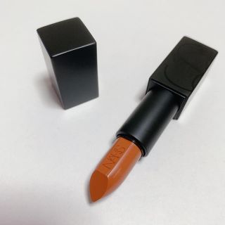 ナーズ(NARS)の【新品・限定】NARS オーデイシャスリップスティック 2829 LINDA(口紅)