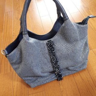 トッカ(TOCCA)のデニムレザーコンビハンドバッグショルダーバッグビーズ刺繍ビジュー②(ショルダーバッグ)