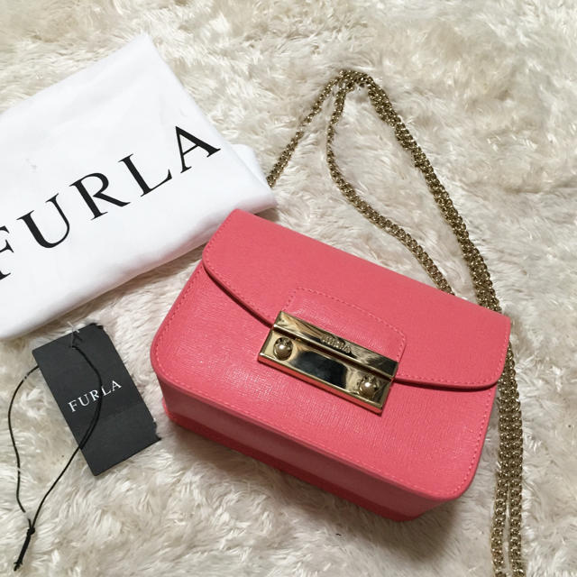 Furla(フルラ)のフルラ♡未使用ミニチェーンバッグ レディースのバッグ(ショルダーバッグ)の商品写真