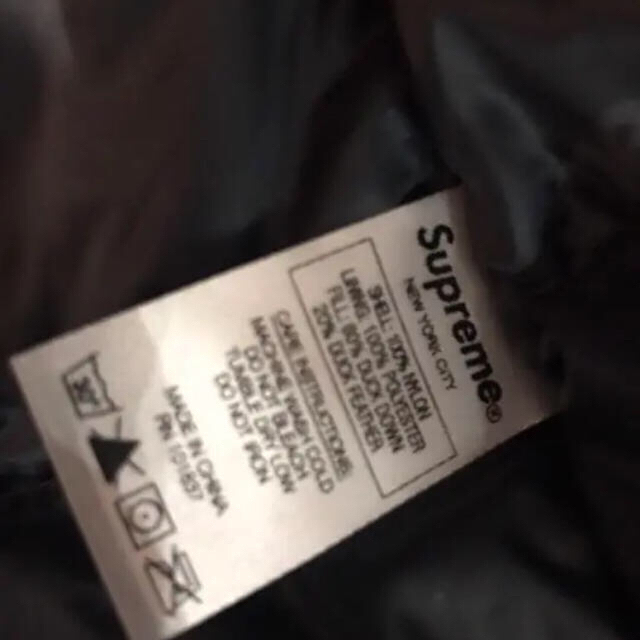 Supreme(シュプリーム)のsupreme メンズのジャケット/アウター(ダウンジャケット)の商品写真