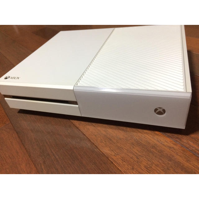 XBOX ONE 本体 (コントローラなし)