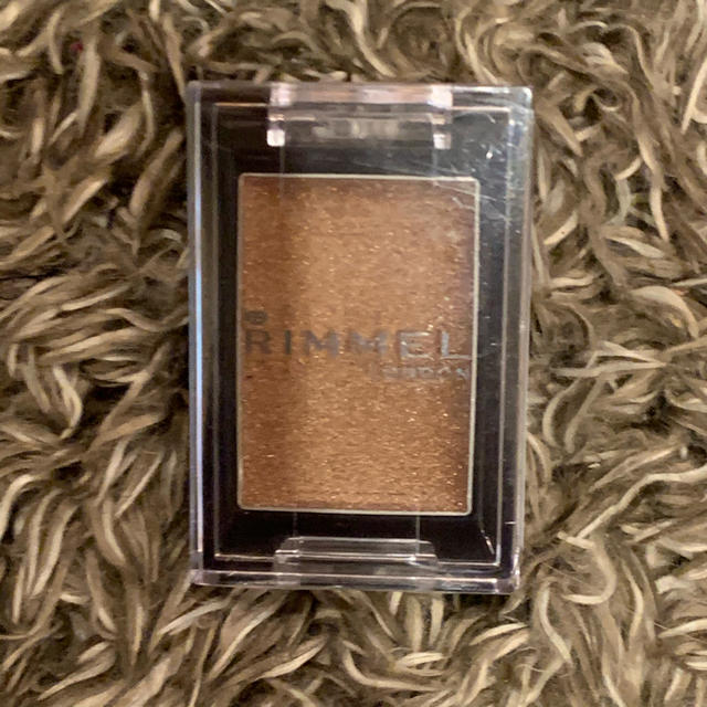RIMMEL(リンメル)のリンメル シャイニー オンクリームアイカラー　003 コスメ/美容のベースメイク/化粧品(アイシャドウ)の商品写真