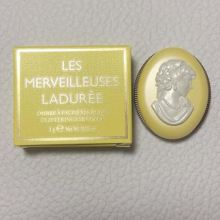 レメルヴェイユーズラデュレ(Les Merveilleuses LADUREE)のレ・メルヴェイユーズ　ラデュレ　グリタリングアイカラー　アイシャドウ 102(アイシャドウ)