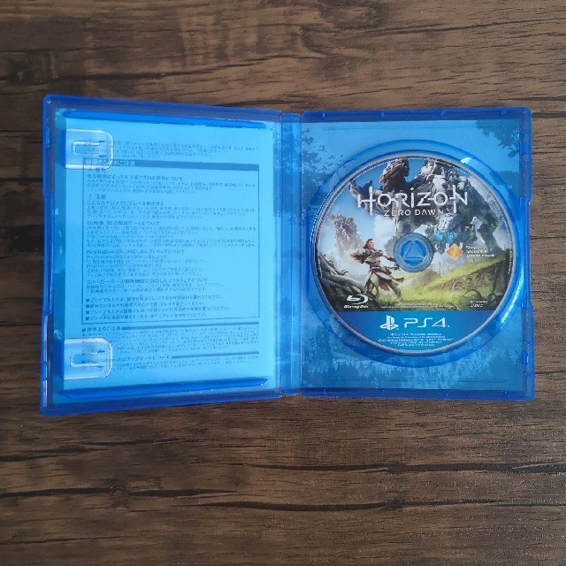 PlayStation4(プレイステーション4)のホライゾンゼロドーン HORIZON ZERO DAWN エンタメ/ホビーのゲームソフト/ゲーム機本体(家庭用ゲームソフト)の商品写真