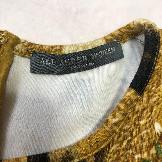 Alexander McQueen(アレキサンダーマックイーン)のアレキサンダーマックイーン  ワンピース  美品 レディースのワンピース(ひざ丈ワンピース)の商品写真