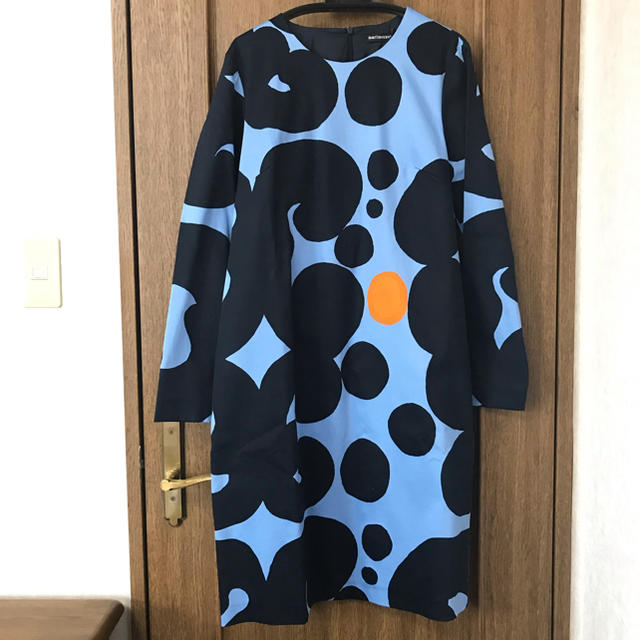 marimekko(マリメッコ)の【新品】マリメッコ　フィンランドで購入　ワンピース(しっかり生地) レディースのワンピース(ひざ丈ワンピース)の商品写真