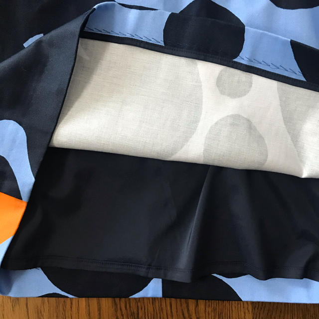 marimekko(マリメッコ)の【新品】マリメッコ　フィンランドで購入　ワンピース(しっかり生地) レディースのワンピース(ひざ丈ワンピース)の商品写真