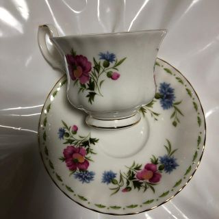 ロイヤルアルバート(ROYAL ALBERT)のロイヤルアルバートカップソーサー(グラス/カップ)