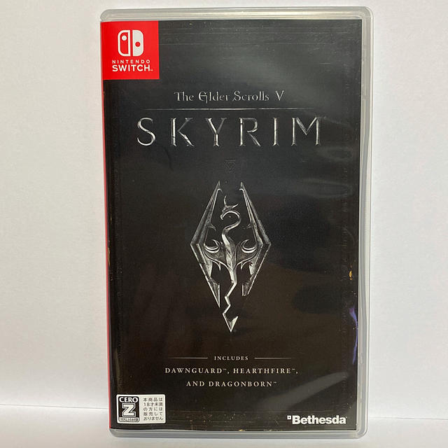 Nintendo Switch(ニンテンドースイッチ)のThe Elder Scrolls V： Skyrim（ザ エルダースクロールズ エンタメ/ホビーのゲームソフト/ゲーム機本体(家庭用ゲームソフト)の商品写真