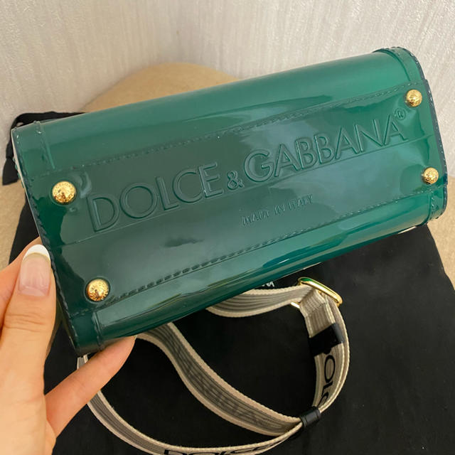 DOLCE&GABBANA(ドルチェアンドガッバーナ)の美品Dolce&Gabbana SICILYラバーバッグ レディースのバッグ(ハンドバッグ)の商品写真