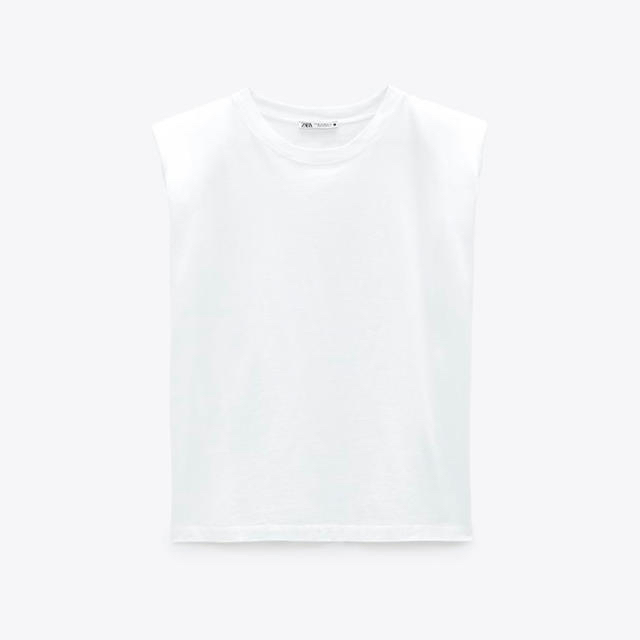 ZARA(ザラ)のZARA ショルダーパッドT  S レディースのトップス(Tシャツ(半袖/袖なし))の商品写真