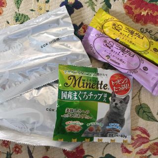 お試し❗️キャットフード カリカリ 【 詰め合わせ 】【 まとめ売り 】(ペットフード)