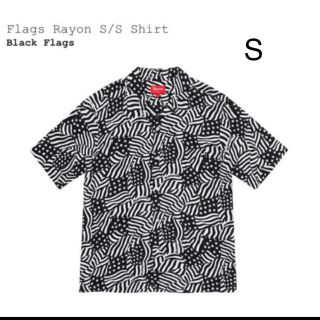 シュプリーム(Supreme)のSupreme Flags Rayon S/S Shirt 黒(シャツ)