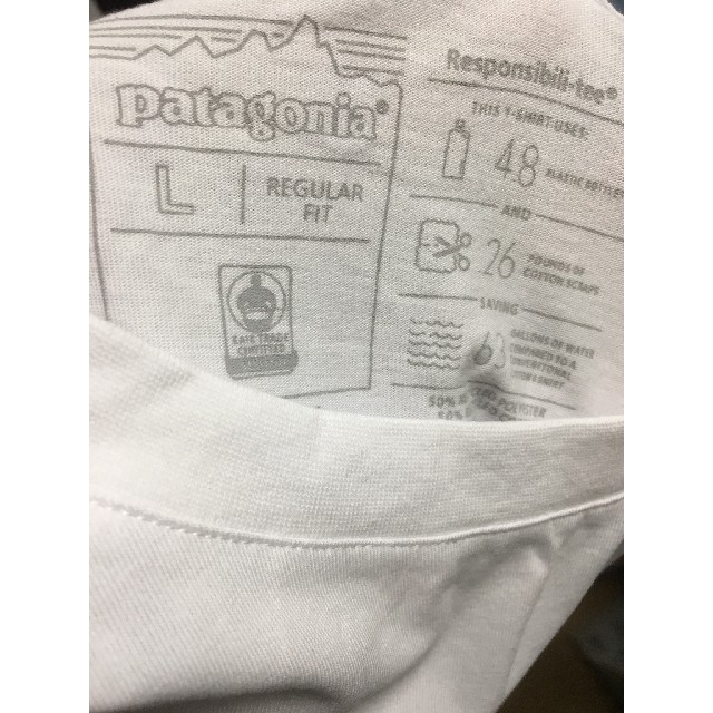 patagonia(パタゴニア)の【Lサイズ】パタゴニア ホワイト Tシャツ 半袖 胸ポケットつき メンズのトップス(Tシャツ/カットソー(半袖/袖なし))の商品写真