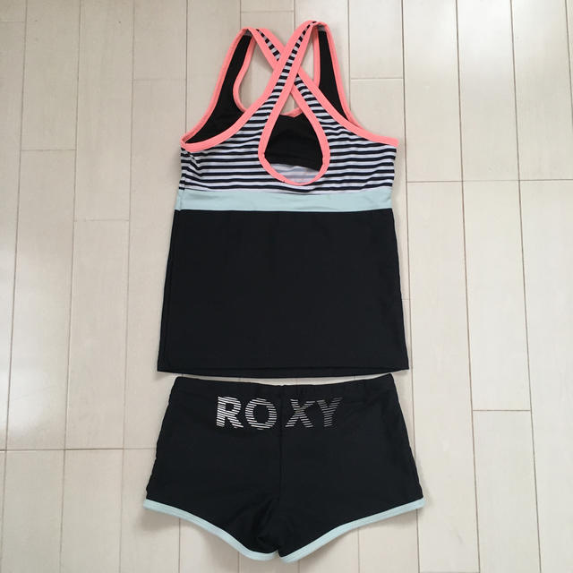 Roxy(ロキシー)の★難あり★ROXY 水着　セパレート　140 キッズ/ベビー/マタニティのキッズ服女の子用(90cm~)(水着)の商品写真