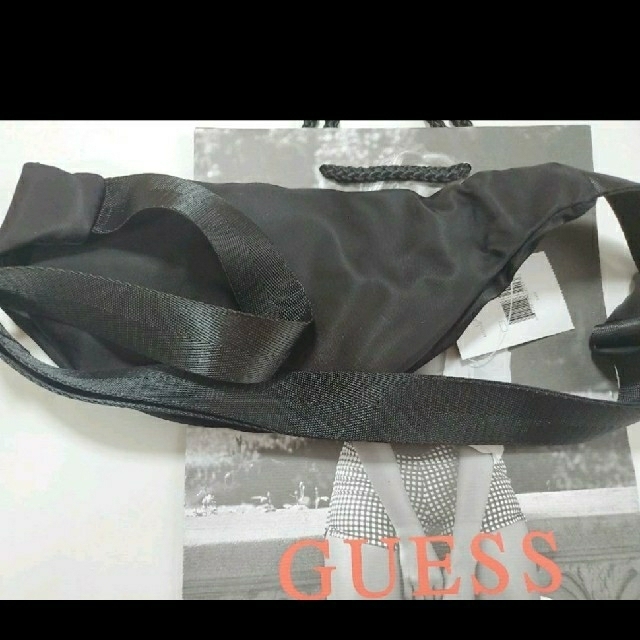 GUESS(ゲス)の【大人気】GUESS ゲス ウエストバック★ レディースのバッグ(ボディバッグ/ウエストポーチ)の商品写真