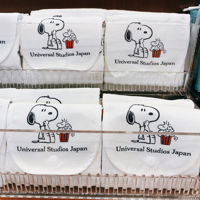 SNOOPY(スヌーピー)のUSJ限定！スヌーピーエコバック二個セット レディースのバッグ(エコバッグ)の商品写真