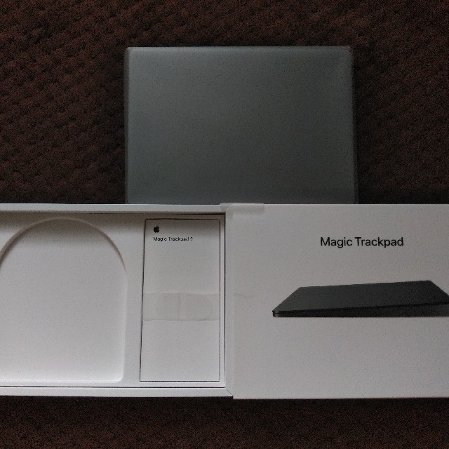 Apple(アップル)のMagic Trackpad 2 - スペースグレイ スマホ/家電/カメラのPC/タブレット(PC周辺機器)の商品写真