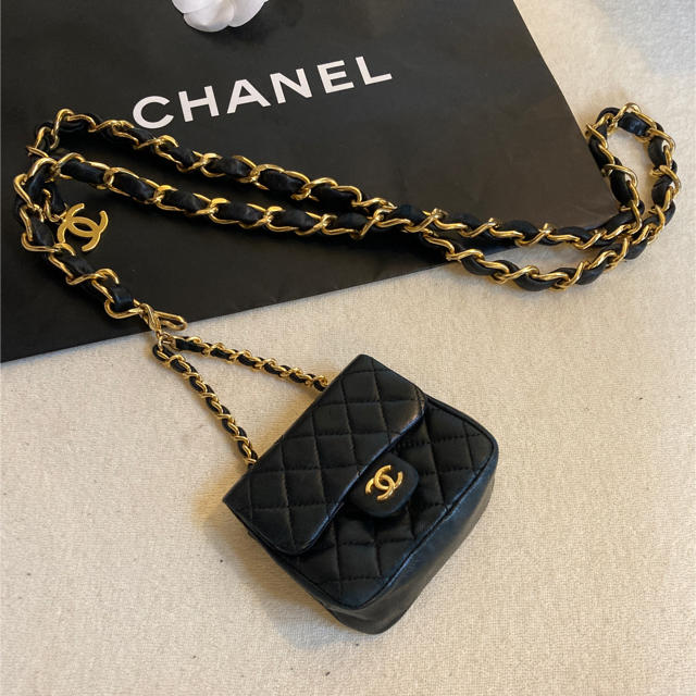 CHANEL シャネル　ミニポーチ　ミニバッグ　チェーン　紙袋