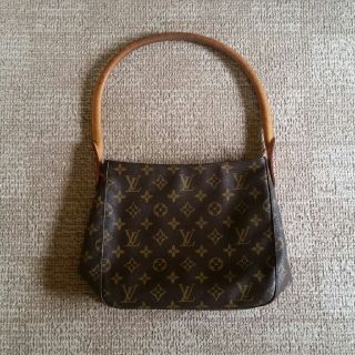 ルイヴィトン(LOUIS VUITTON)のLouis Vuitton　ルーピングＭＭ(ハンドバッグ)