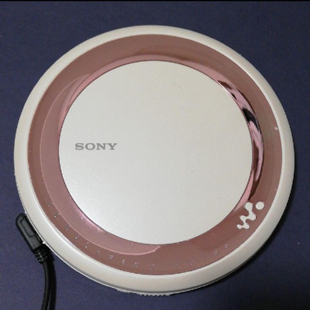 SONY(ソニー)のmmomm様用　SONY ポータブルCDプレーヤー　D-EJ700 スマホ/家電/カメラのオーディオ機器(ポータブルプレーヤー)の商品写真