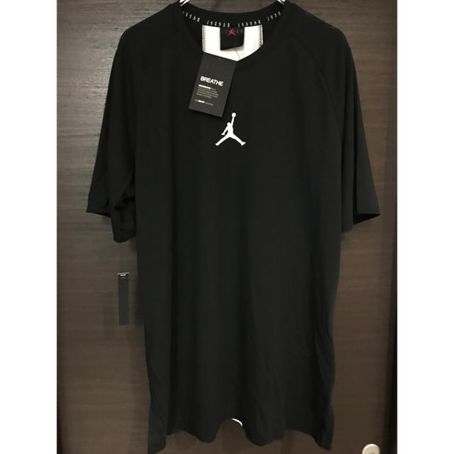 NIKE(ナイキ)のNIKE  ジョーダンTシャツ　黒　L 新品 メンズのトップス(Tシャツ/カットソー(半袖/袖なし))の商品写真