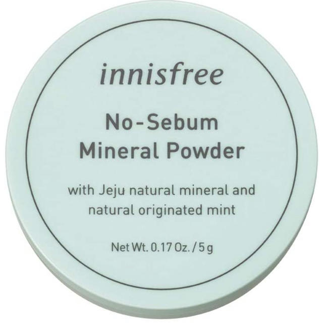 Innisfree(イニスフリー)のイニスフリー innisfreeノーセバム ミネラルパウダー ノーシーバム 5g コスメ/美容のベースメイク/化粧品(フェイスパウダー)の商品写真