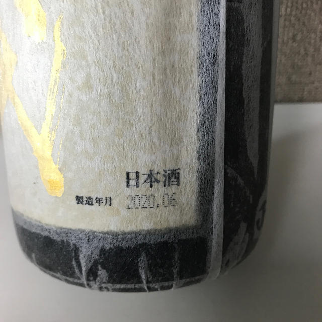 十四代　純米大吟醸　龍の落とし子1.8L 食品/飲料/酒の酒(日本酒)の商品写真