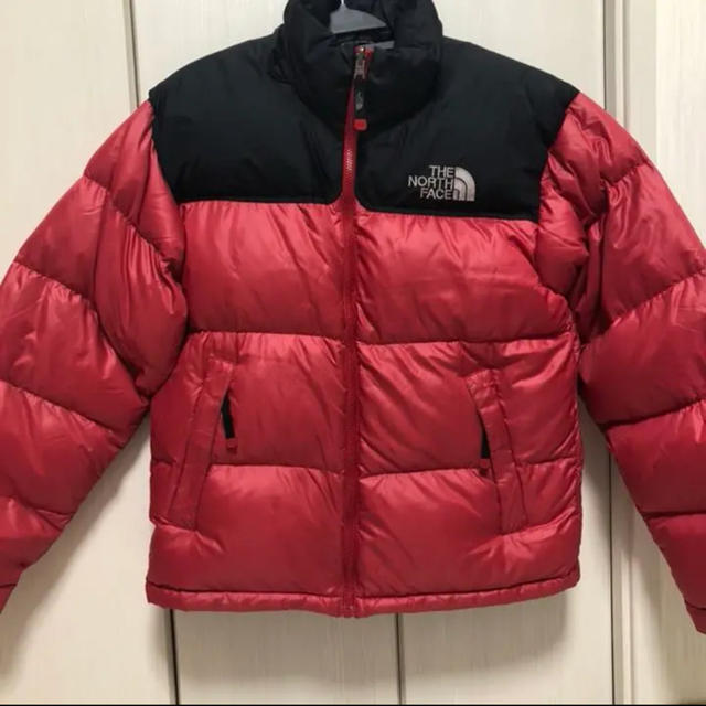 THE NORTH FACE(ザノースフェイス)のThe North Face ヌプシ　ダウンジャケット　赤 メンズのジャケット/アウター(ダウンジャケット)の商品写真