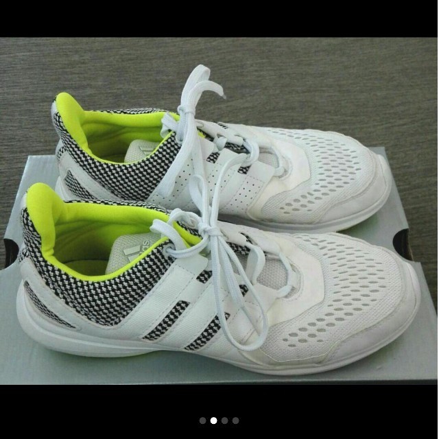 adidas(アディダス)のアディダス　スニーカー　ハイパーファイト　23.5cm【新品】 メンズの靴/シューズ(スニーカー)の商品写真