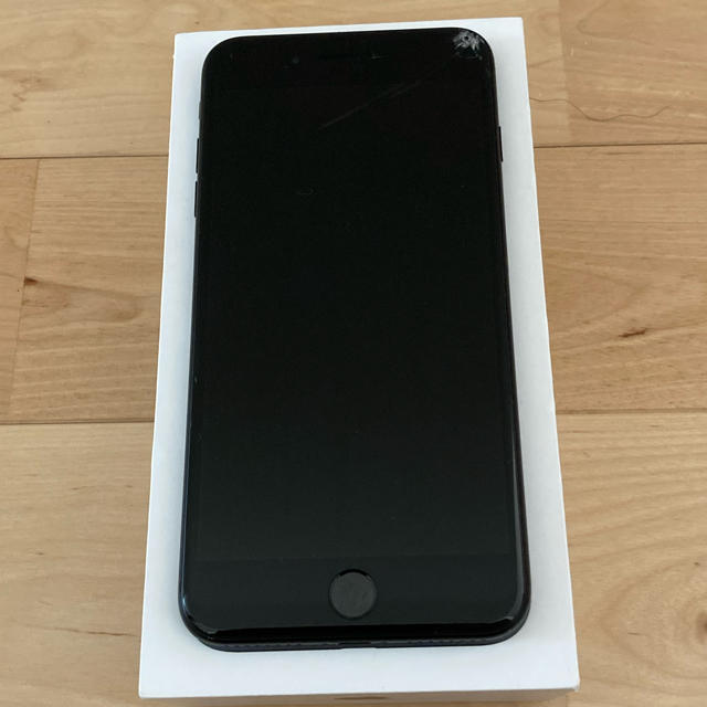 Apple(アップル)のiPhone 7 Plus Black 128GB docomo スマホ/家電/カメラのスマートフォン/携帯電話(スマートフォン本体)の商品写真