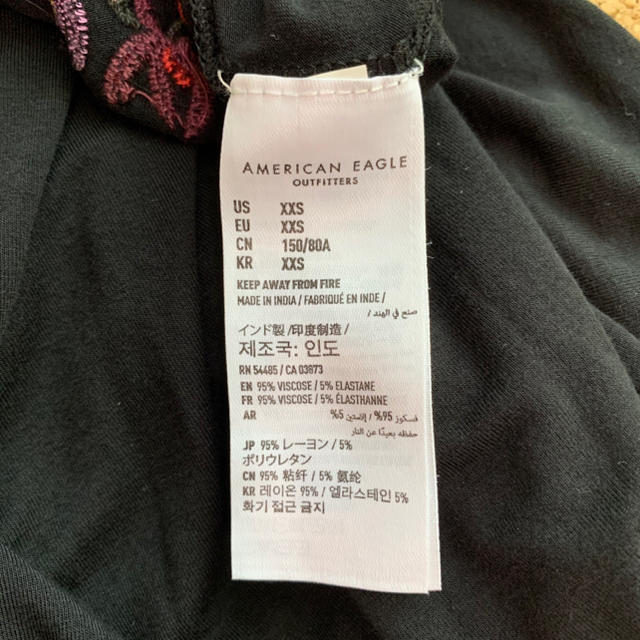 American Eagle(アメリカンイーグル)のknk 様専用アメリカン・イーグル　オールインワン　ブラック　パンツ　黒　花柄 レディースのパンツ(オールインワン)の商品写真