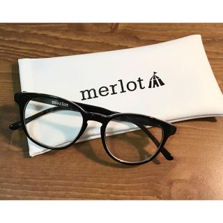 メルロー(merlot)のなな様専用ページ　♡ メルロー  黒縁　伊達メガネ　メガネケース汚れすこしあり(サングラス/メガネ)