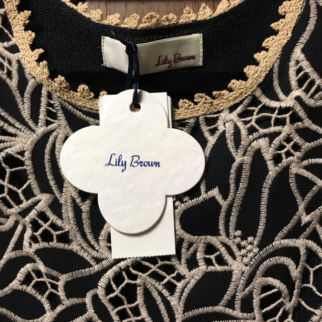 Lily Brown(リリーブラウン)の完売【新品】Lily Brown レースコンビニットトップス  レディースのトップス(カットソー(半袖/袖なし))の商品写真