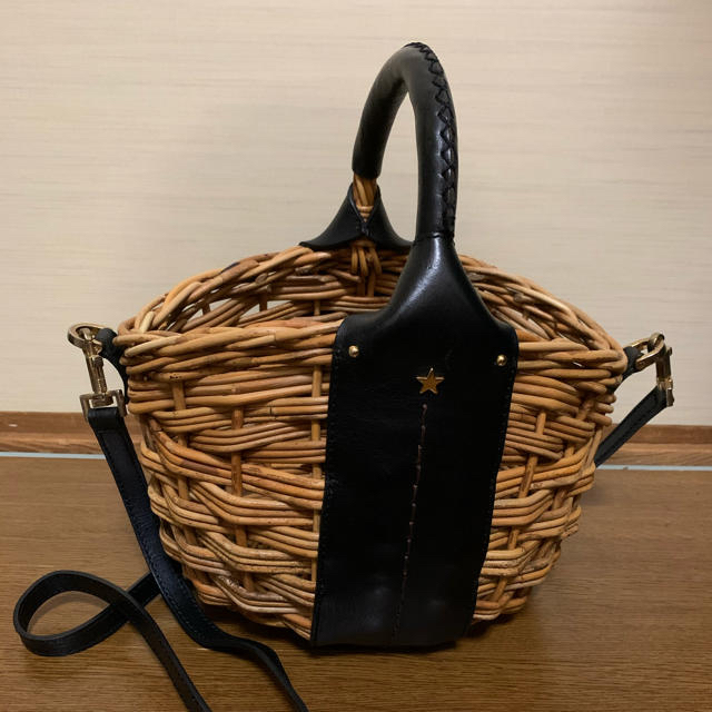 ベジタル　カゴバッグ　ショルダー付き レディースのバッグ(かごバッグ/ストローバッグ)の商品写真