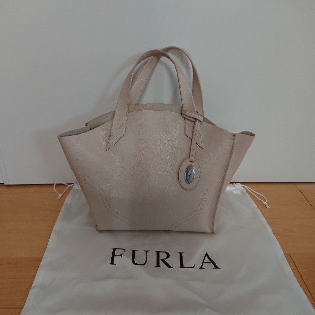 Furla(フルラ)のFURLA フルラ　本革　トートバッグ　ハンドバック　美品 レディースのバッグ(トートバッグ)の商品写真