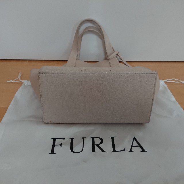 Furla(フルラ)のFURLA フルラ　本革　トートバッグ　ハンドバック　美品 レディースのバッグ(トートバッグ)の商品写真