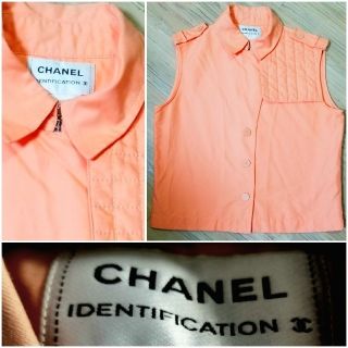 シャネル(CHANEL)のちゅん様専用商品！CHANELシャネルマークボタンベスト(ベスト/ジレ)