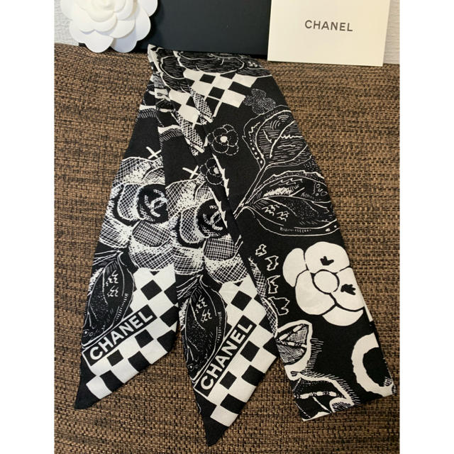 CHANEL - yuuさん専用 新品 シャネル ツイリー 激レアの通販 by あず ...